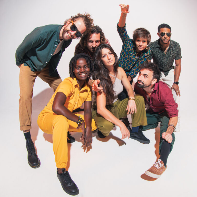 Akoni Astrobeat - Cédrick Nöt) <span></span>